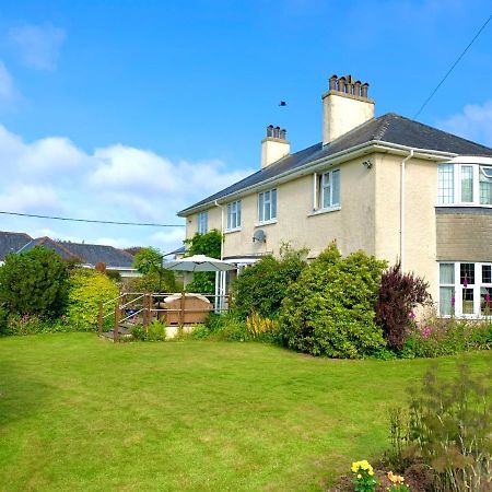 Hectors House Comfortable 4 Bed House In Mature Gardens Yelverton Extérieur photo