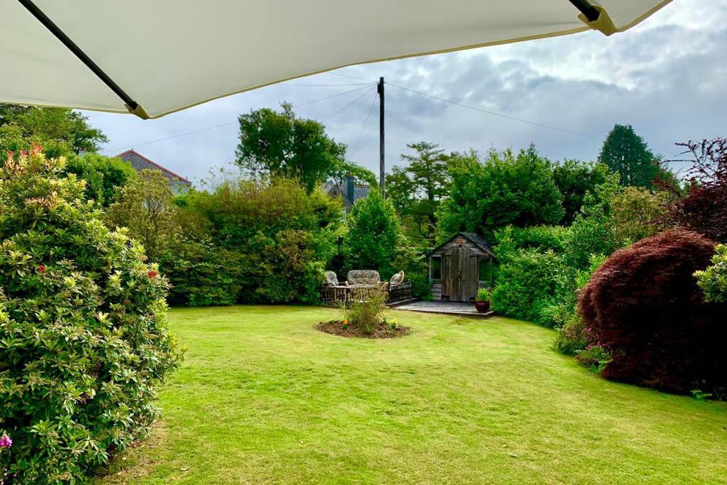 Hectors House Comfortable 4 Bed House In Mature Gardens Yelverton Extérieur photo