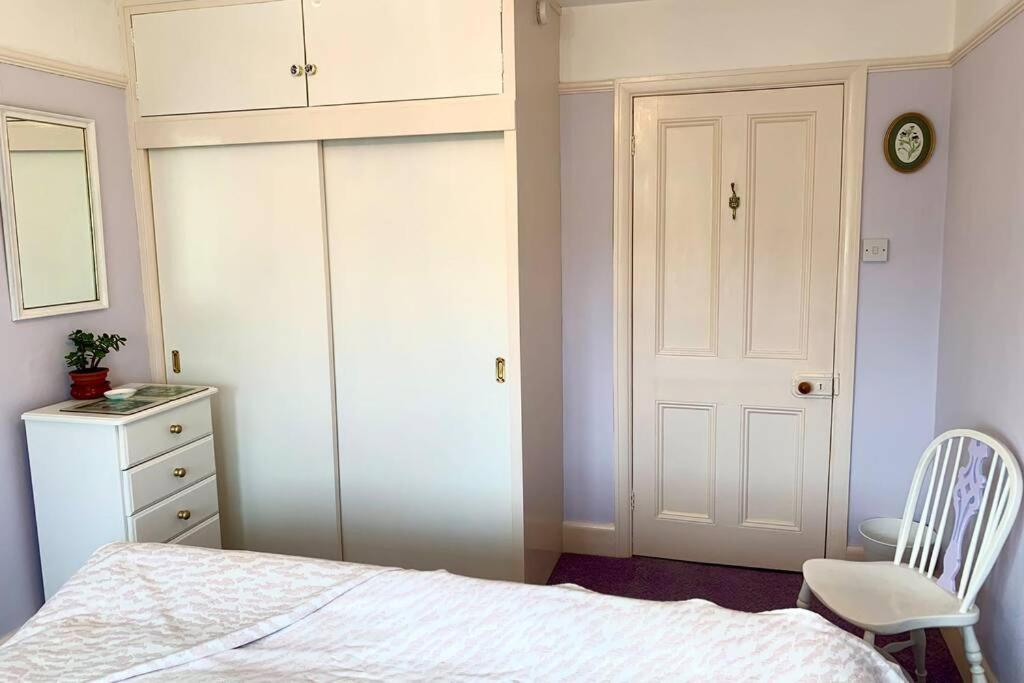 Hectors House Comfortable 4 Bed House In Mature Gardens Yelverton Extérieur photo